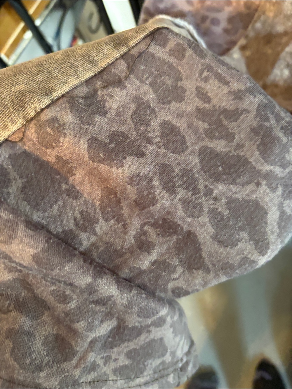 Relaxed Wide-Leg Pull-On Pants in Taupe with Patterned Panels - Picture 3 of 8